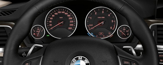 Noul BMW 330e - preturi Romania (04)