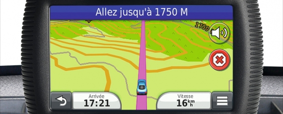 Dacia Duster Aventure - navigaţia GARMIN