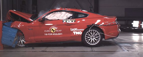 Ford Mustang 2017 - rezultate Euro NCAP (01)