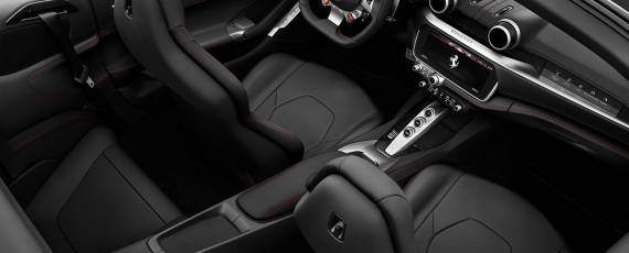 Ferrari Portofino (06)