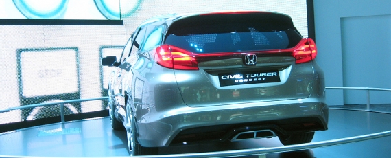 Honda Civic Tourer - spate