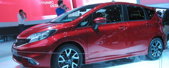 Nissan Note - lateral fata