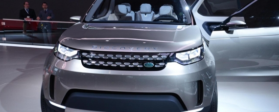 Salonul Auto de la New York 2014 - Land Rover Discovery Vision Concept 03