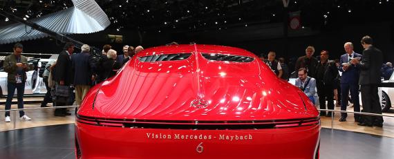 Salonul Auto de la Paris - Vision Mercedes-Maybach 6 (02)