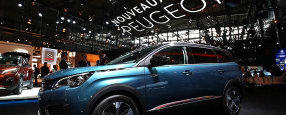 Salonul Auto de la Paris - Peugeot 5008 (01)