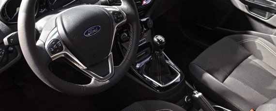 Ford Fiesta - nouati vara 2015 (03)