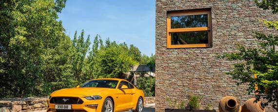 Ford Mustang Coupe facelift - Europa (07)