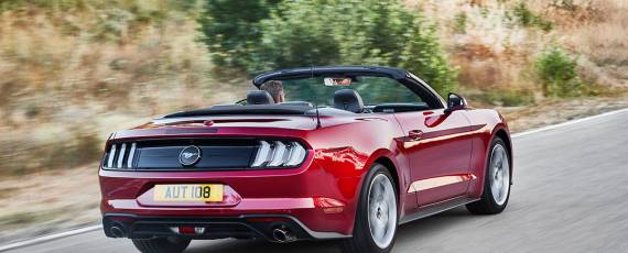 Ford Mustang Convertible facelift - Europa (04)