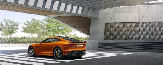 Noul Jaguar F-Type SVR (06)