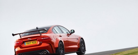 Jaguar XE SV Project 8 (02)