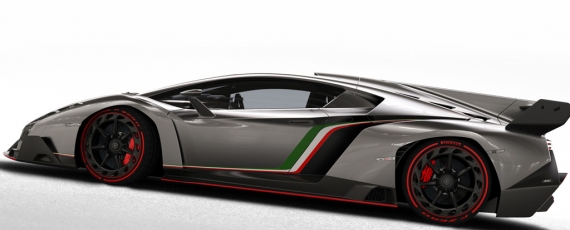 Lamborghini Veneno - lateral