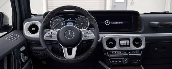 Mercedes-Benz G-Class 2018 - interior (06)