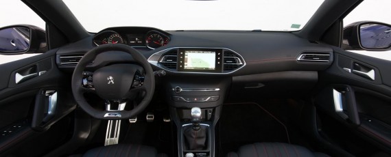 Noul Peugeot 308 GT - interior (01)