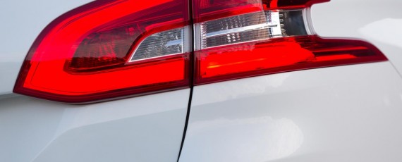Noul Peugeot 308 GT SW 2015 (03)