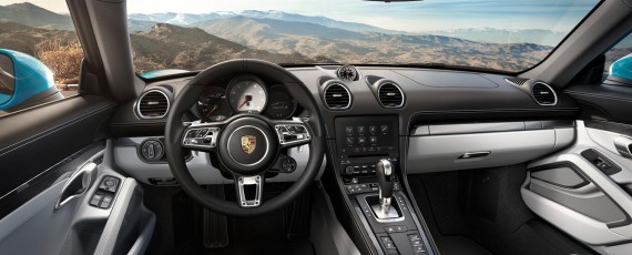 Noul Porsche 718 Cayman S - interior