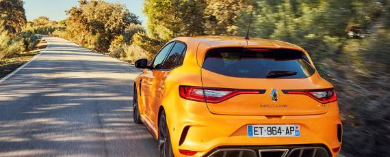 Renault Megane RS 2018 - cifre de performanta (01)