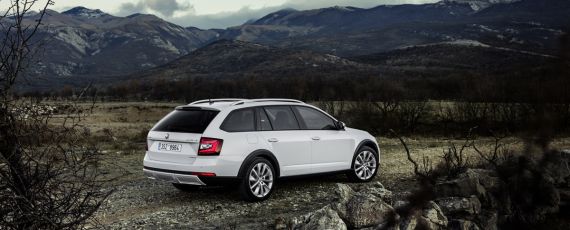 SKODA Octavia Scout 2017 (01)