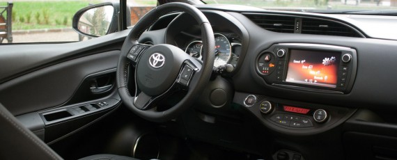 Test Drive Toyota Yaris Bi-Tone Edition (16)