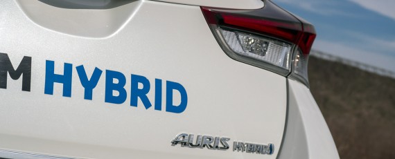 Test Toyota Auris Hybrid facelift (09)