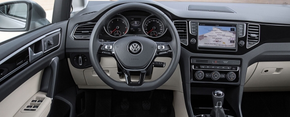 Noul Golf Sportsvan interior 01