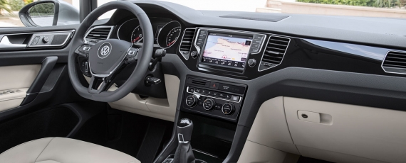 Noul Golf Sportsvan interior 02