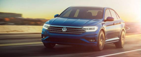 Volkswagen Jetta 2018 (01)